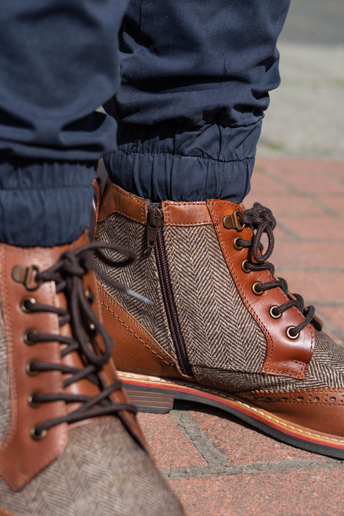 Roamers Tan Leather & Herringbone Tweed Brogue Boots